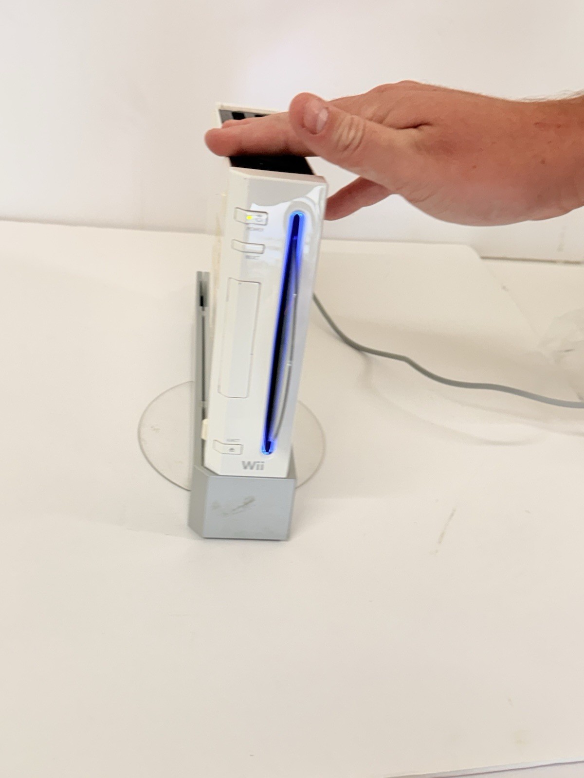 Nintendo Wii RVL-001 Home Console – White – Working – NO CONTROLLERS