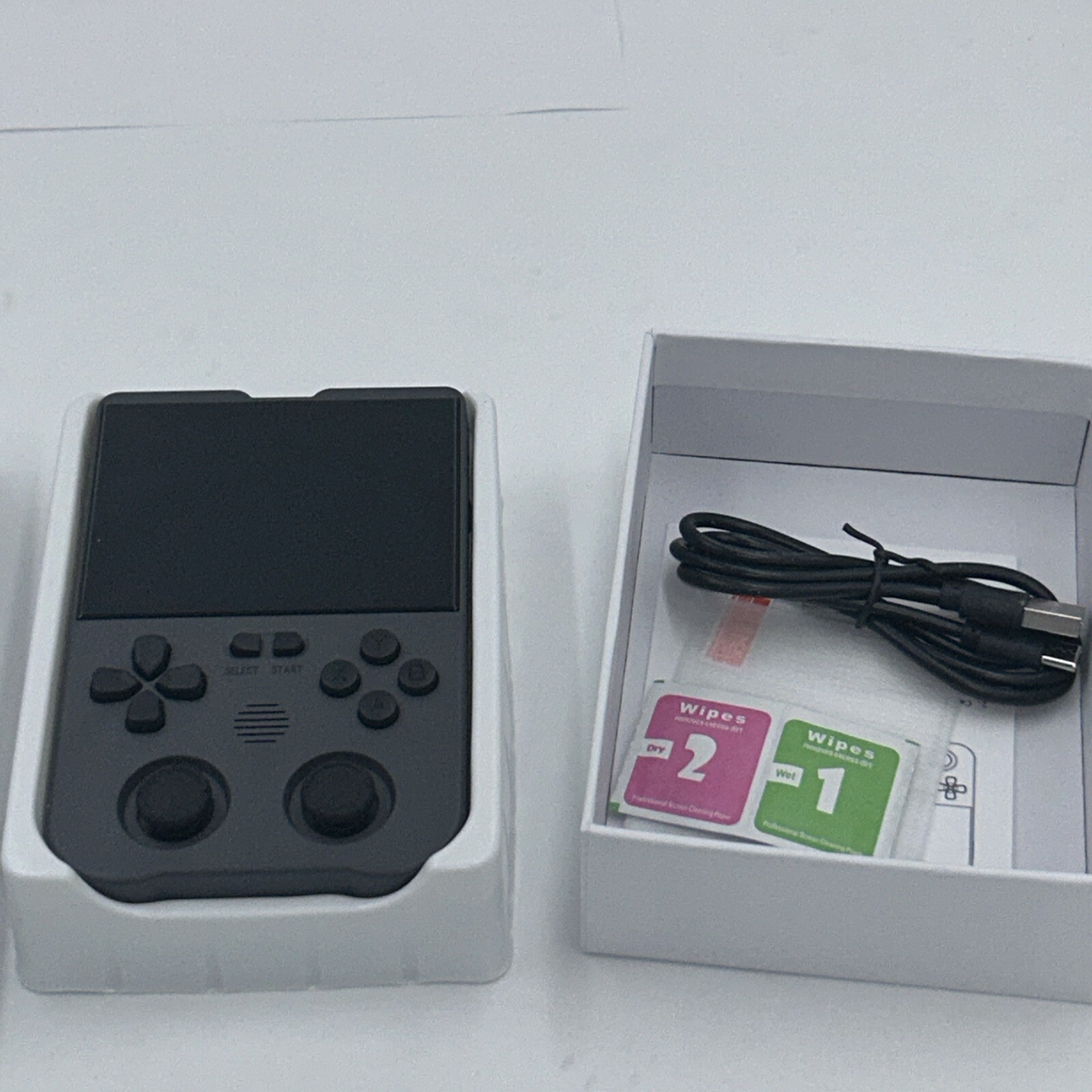XU10 * RK3326S 64bit A35 3.5inch * IPS Handheld Game Console * NEW * Gray