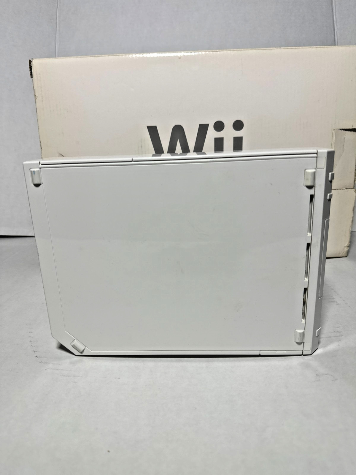 Nintendo Wii (Sports Game Not Included) White Console Working