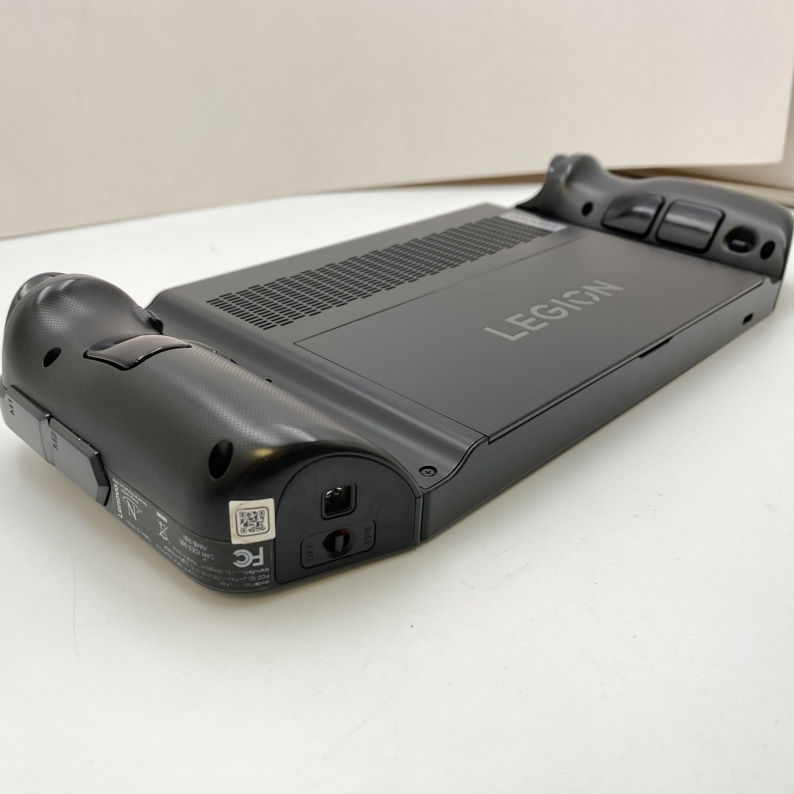 Lenovo Legion Go – 2TB – Black – Handheld Console System – Good Condition
