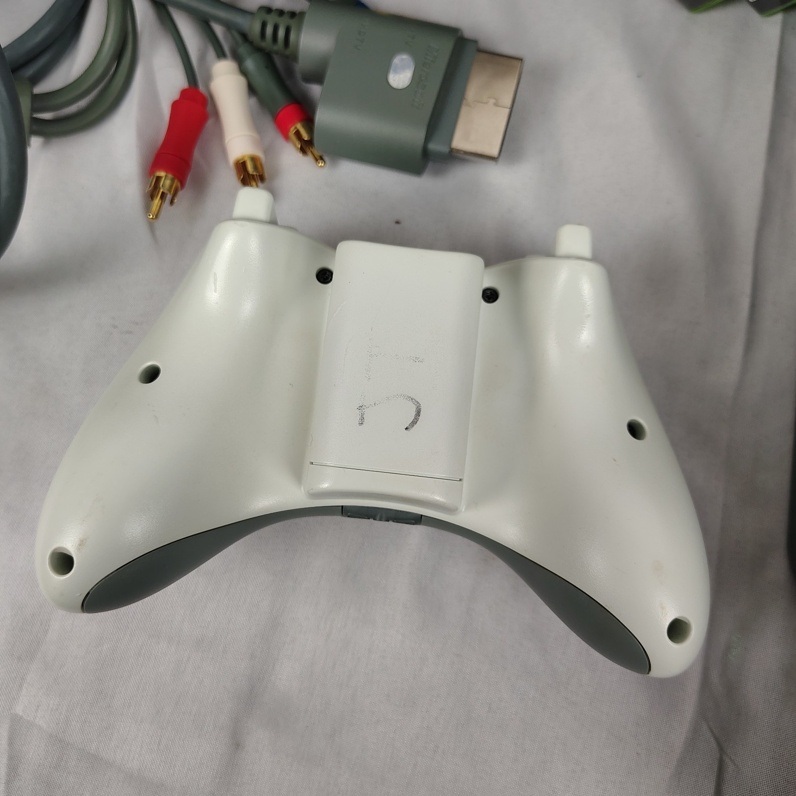Xbox 360 Console Bundle White 12gb Games Controller Cords