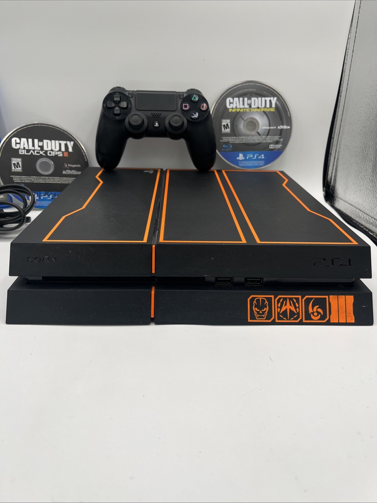 Sony PlayStation 4 PS4 1TB Console Call of Duty Black Ops 3 Bundle 3 Games Clean