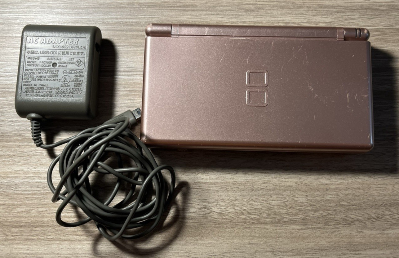Nintendo DS Lite – Metallic rose Handheld Console with Charger Tested
