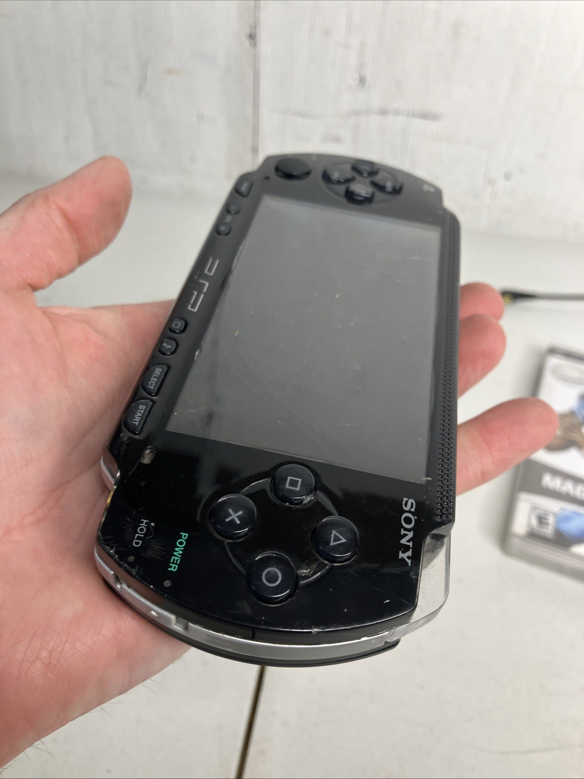 Sony PSP-1001 Black Handheld Console Bundle Game & Charger PSP-100