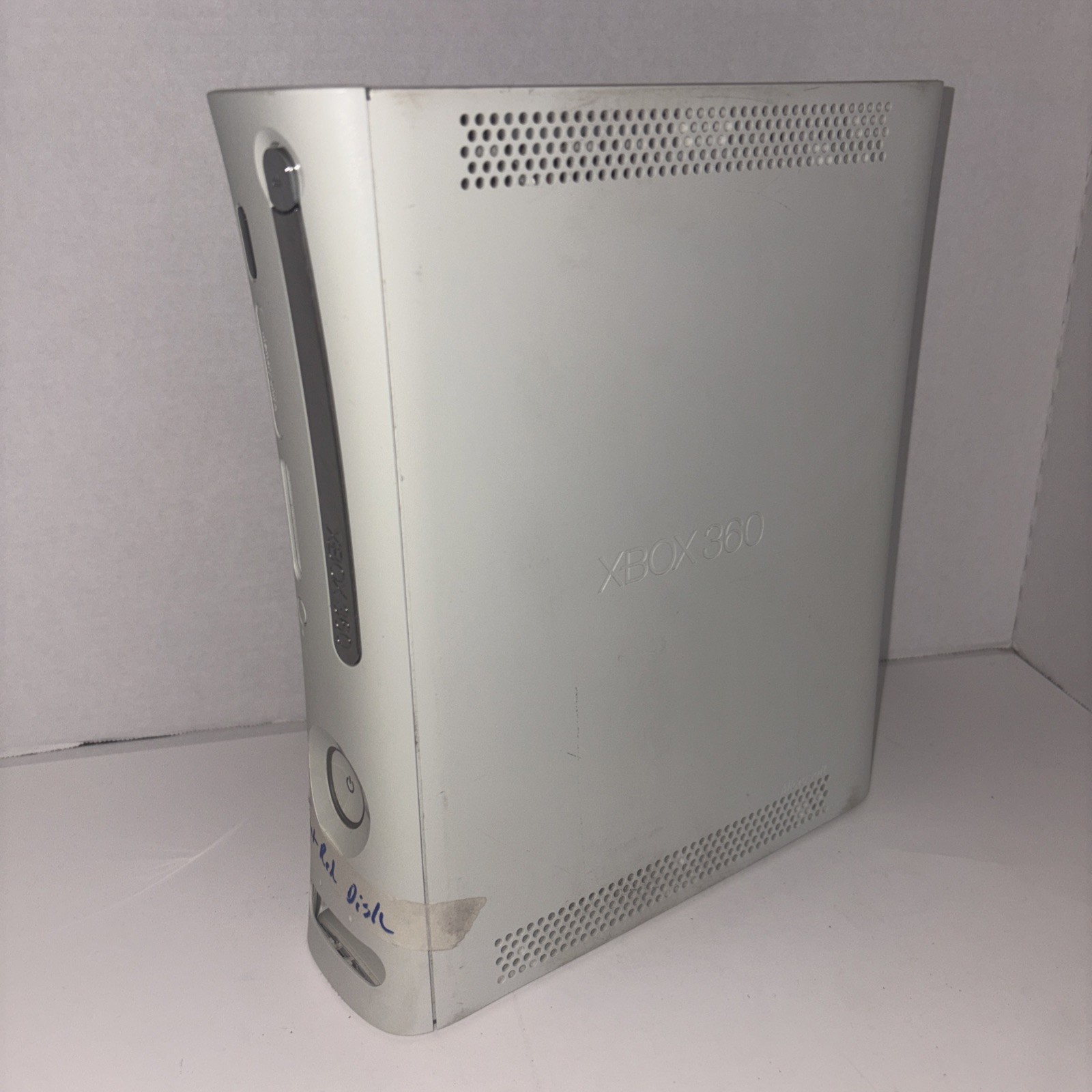 Xbox 360 White Untested or for Parts & Repair Only No Cords No Controller No HDD