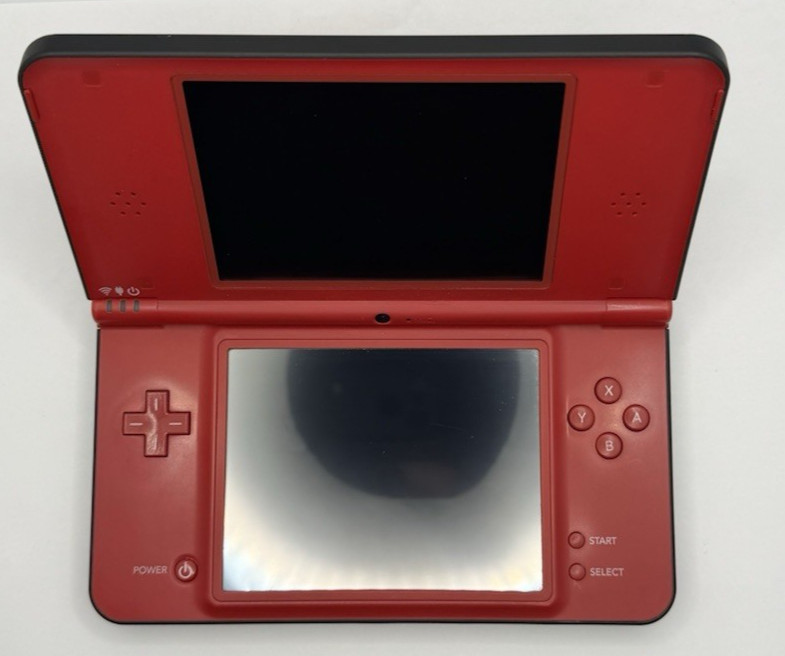 Nintendo DSi XL Super Mario Bros 25th Anniversary NO Stylus 2 Games & Charger A6