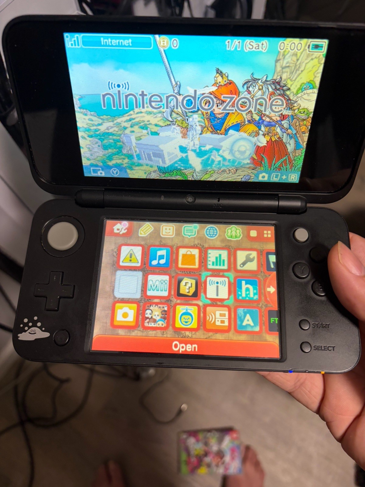Nintendo 2DS XL LL Dragon Quest Hagure Metal Slime Edition Console Japanese