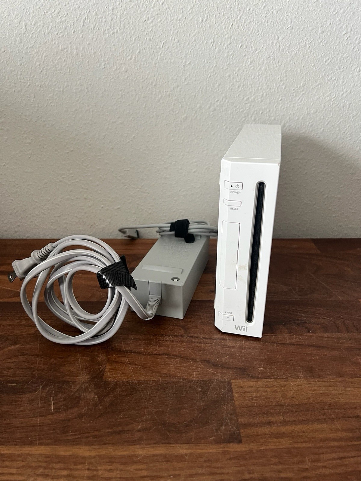 Nintendo Wii Console Bundle RVL-001 (USA)