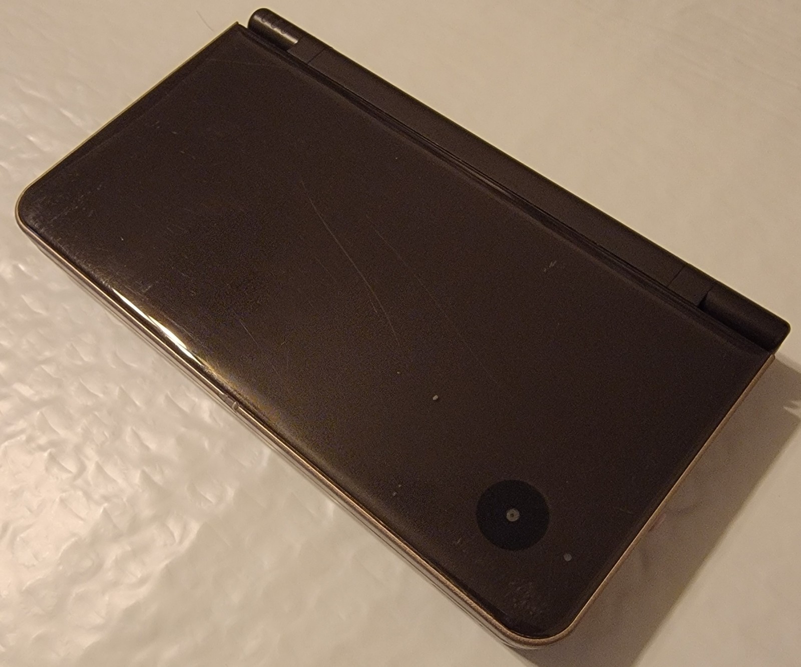 Nintendo DSi XL Bronze w/ Charger & 2 Games Mario 64 DS & New Super Mario Bros