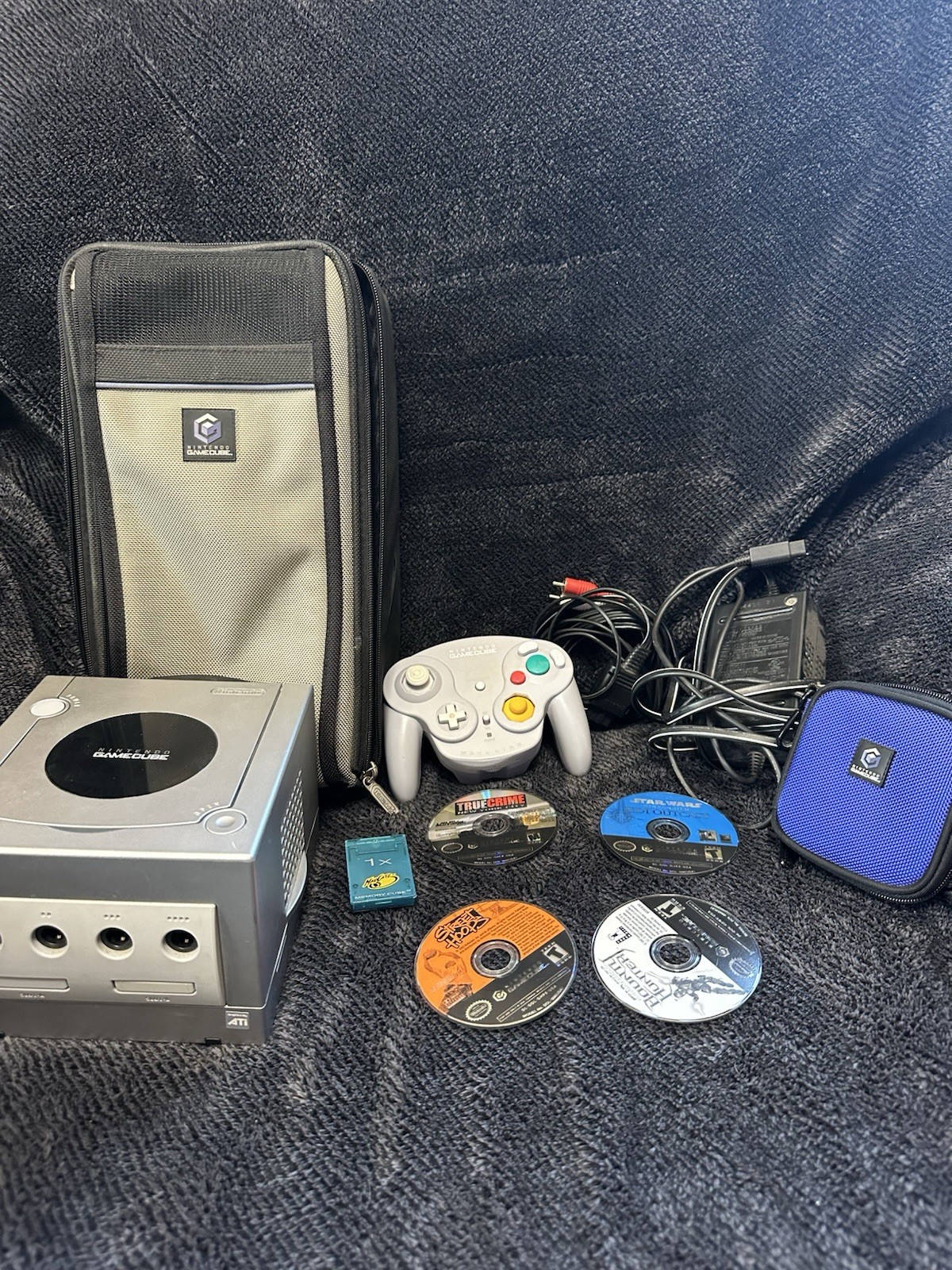 Nintendo DOL-001 Gamecube Home Console Lot With 4 Games- Silver READ