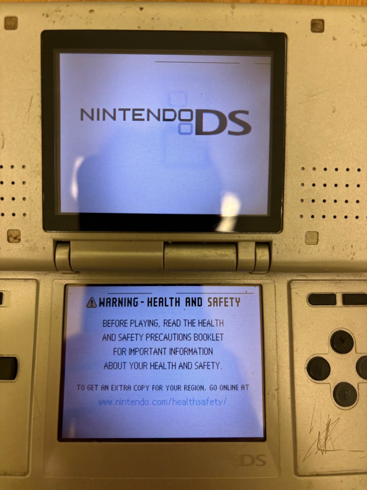Nintendo DS Silver Handheld System – Fair Condition – TESTED AND WORKING! (2A)