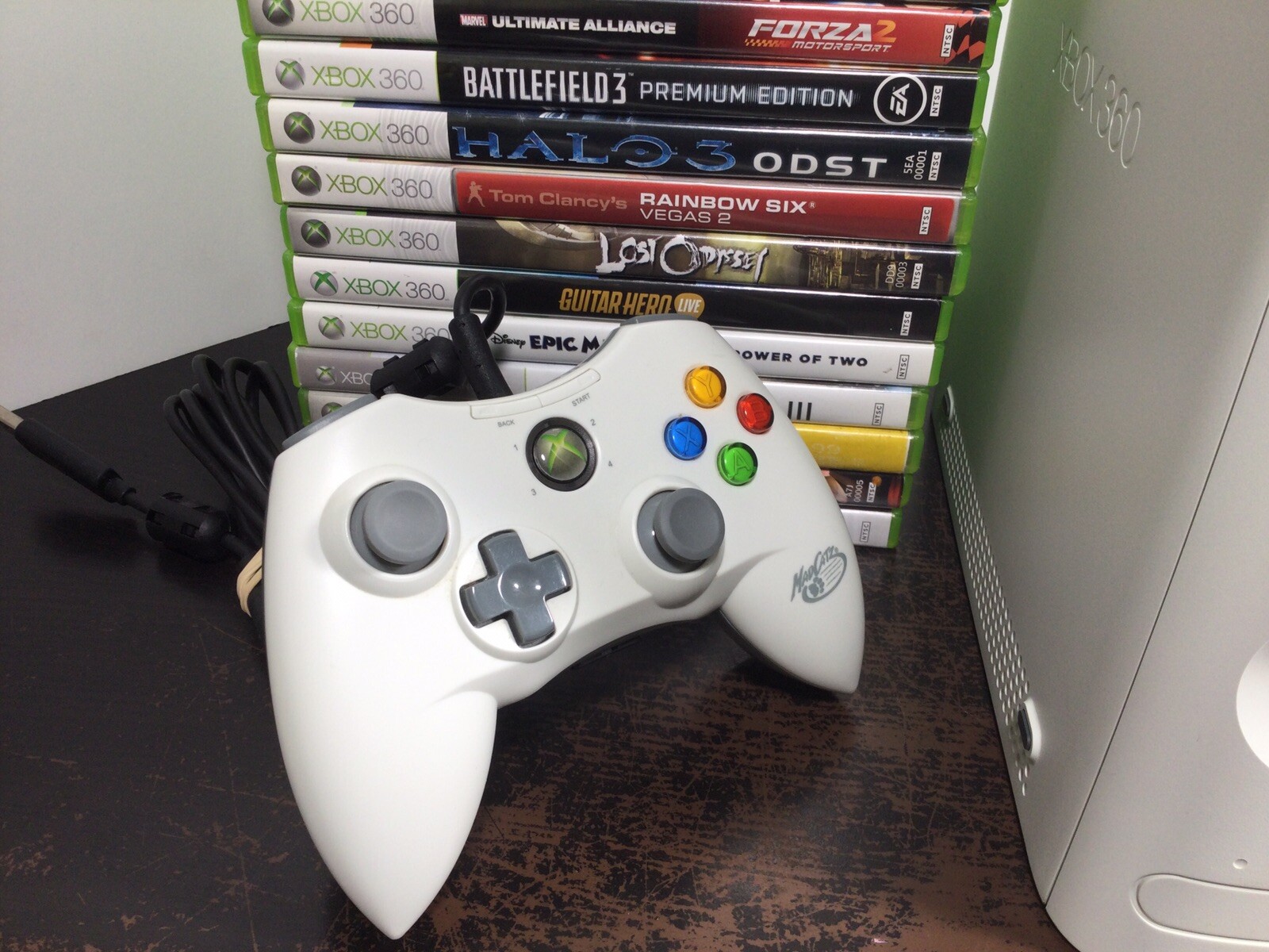 Microsoft Xbox 360 White Console Bundle 1 Controller & 14 Games Complete Tested