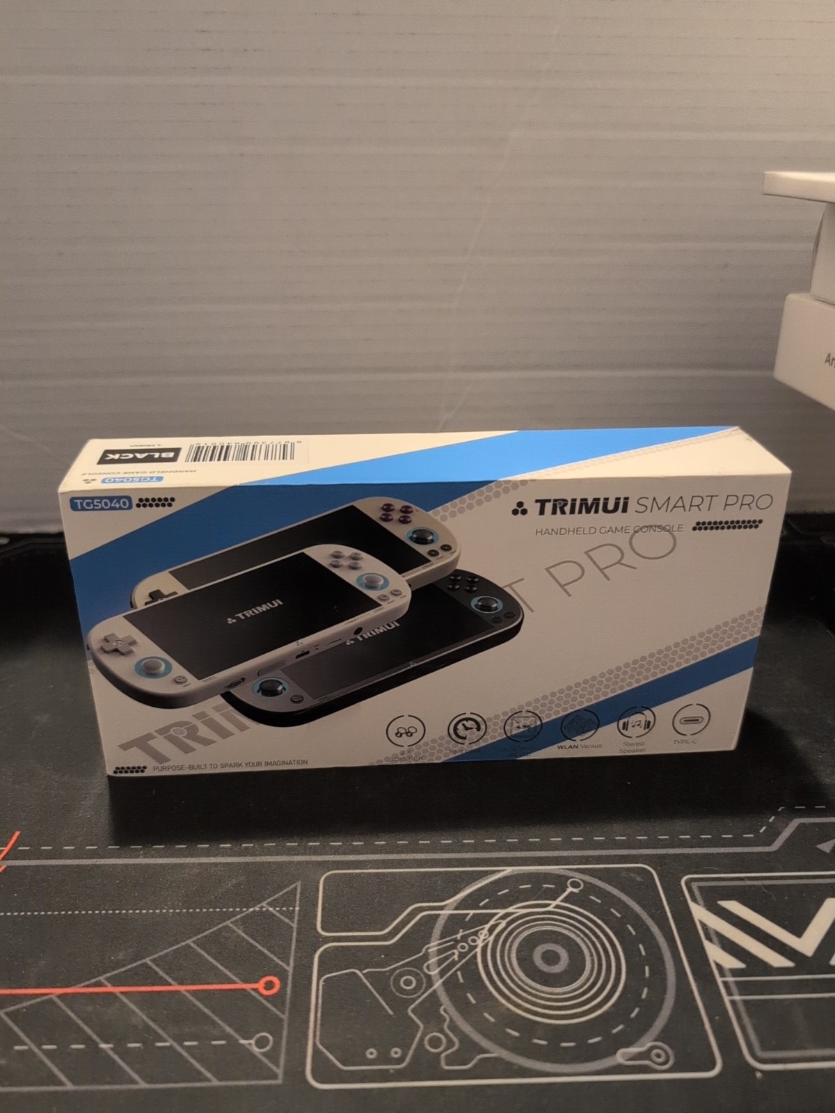 TRIMUI SMART PRO Open-source Handheld Game Console 4.96 Inch Ips Screen Black