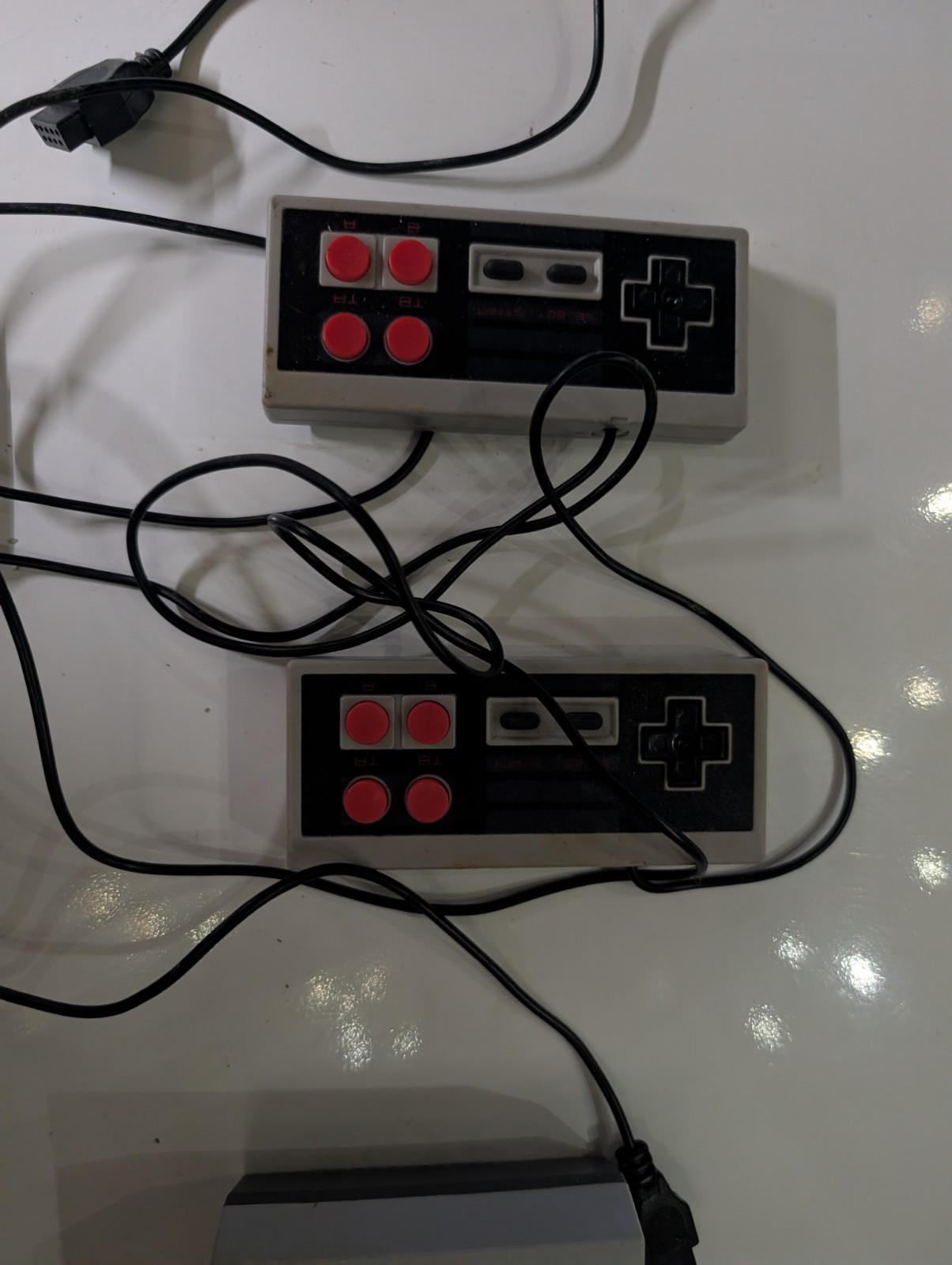 Nes Classic Mini Console Gray/Black w/ 2 Wired Controllers *Read Description*