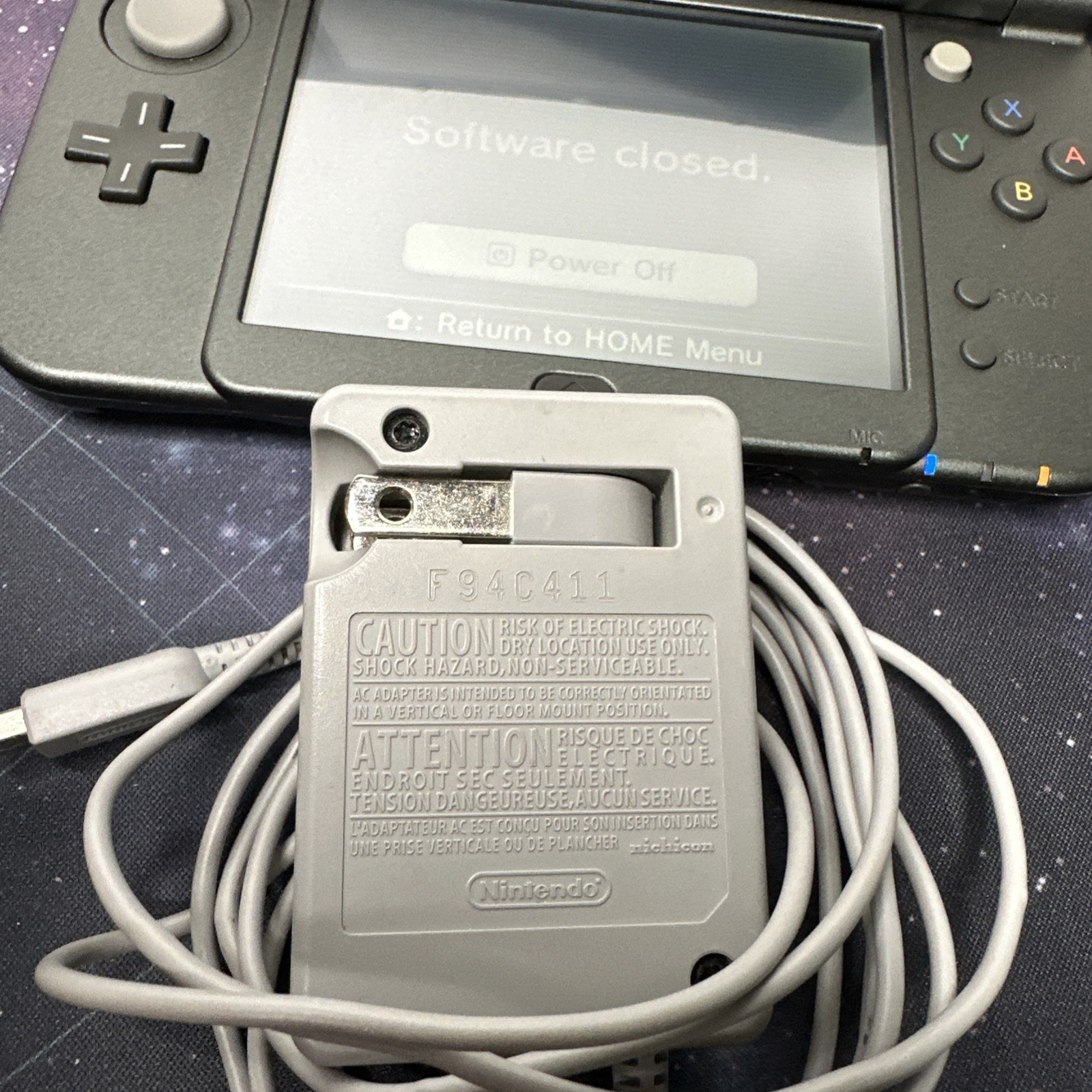 Nintendo New 3DS XL – Metallic Black – Excellent Condition – 512gb SD included