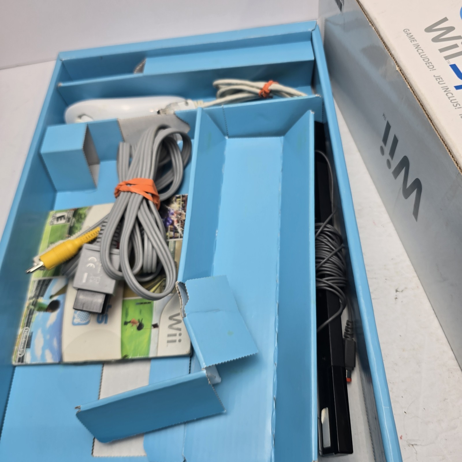 Nintendo Wii Console White RVL-001 Console System Bundle