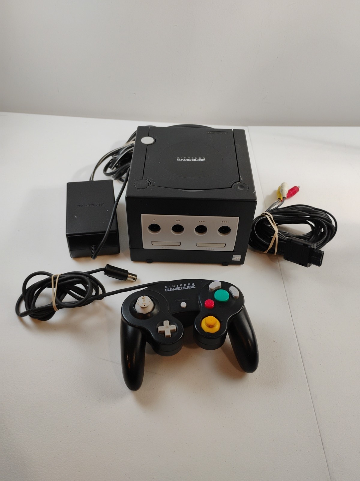 Nintendo DOL-101 GameCube Console – With Oem Controller Black [TESTED, WORKS]