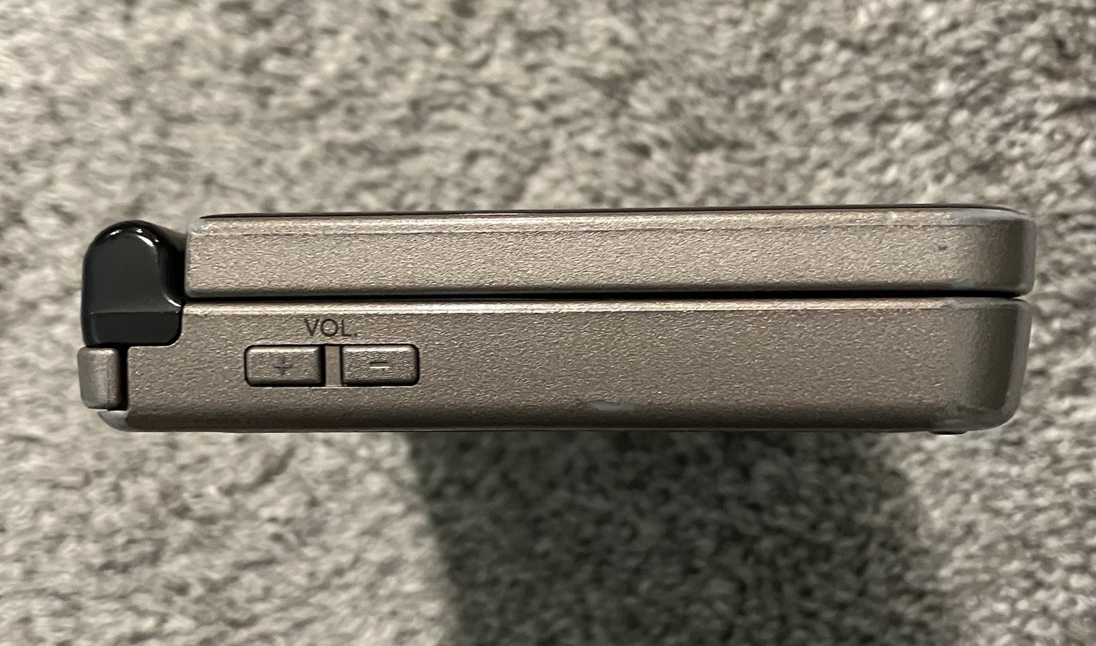 Nintendo DSi XL Gray / Dark Silver Handheld System – Model UTL-001 Next Day Ship