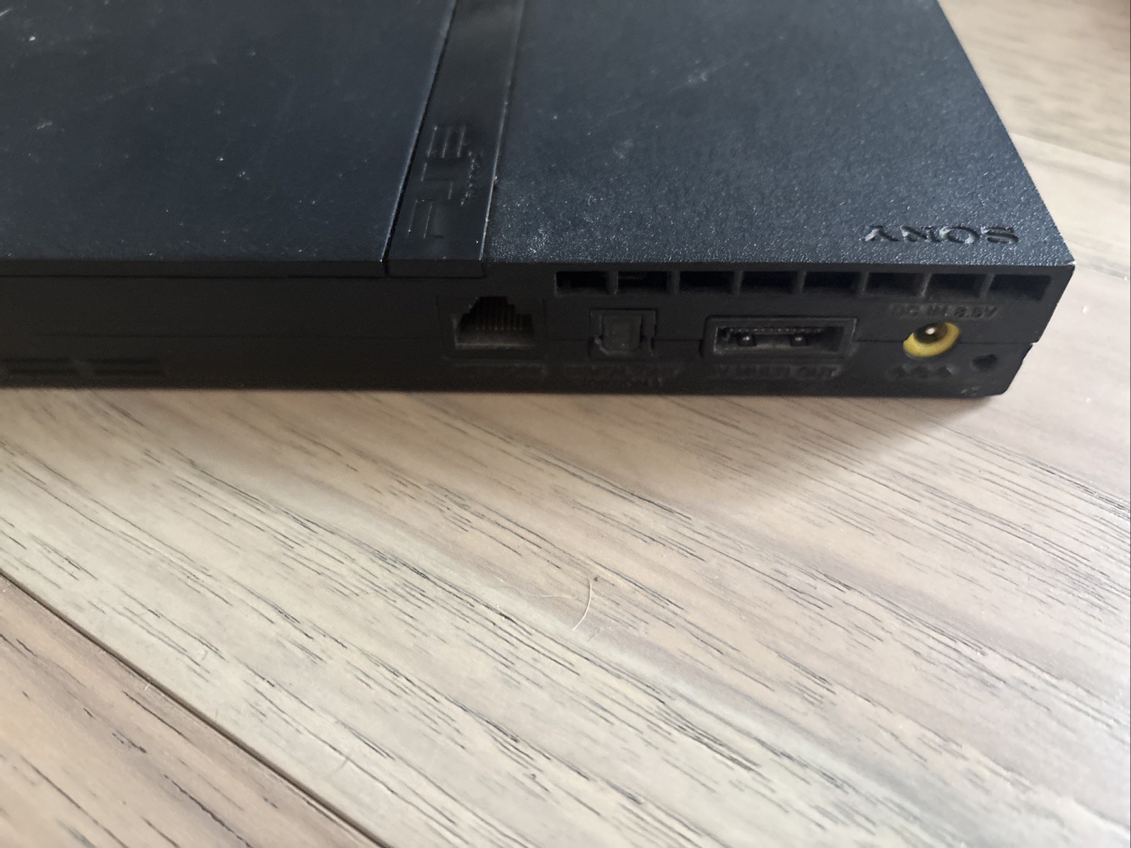 Sony Playstation 2 PS2 SCPH-77001 Slim for REPAIR/RESTORE- Powers On Reads Discs