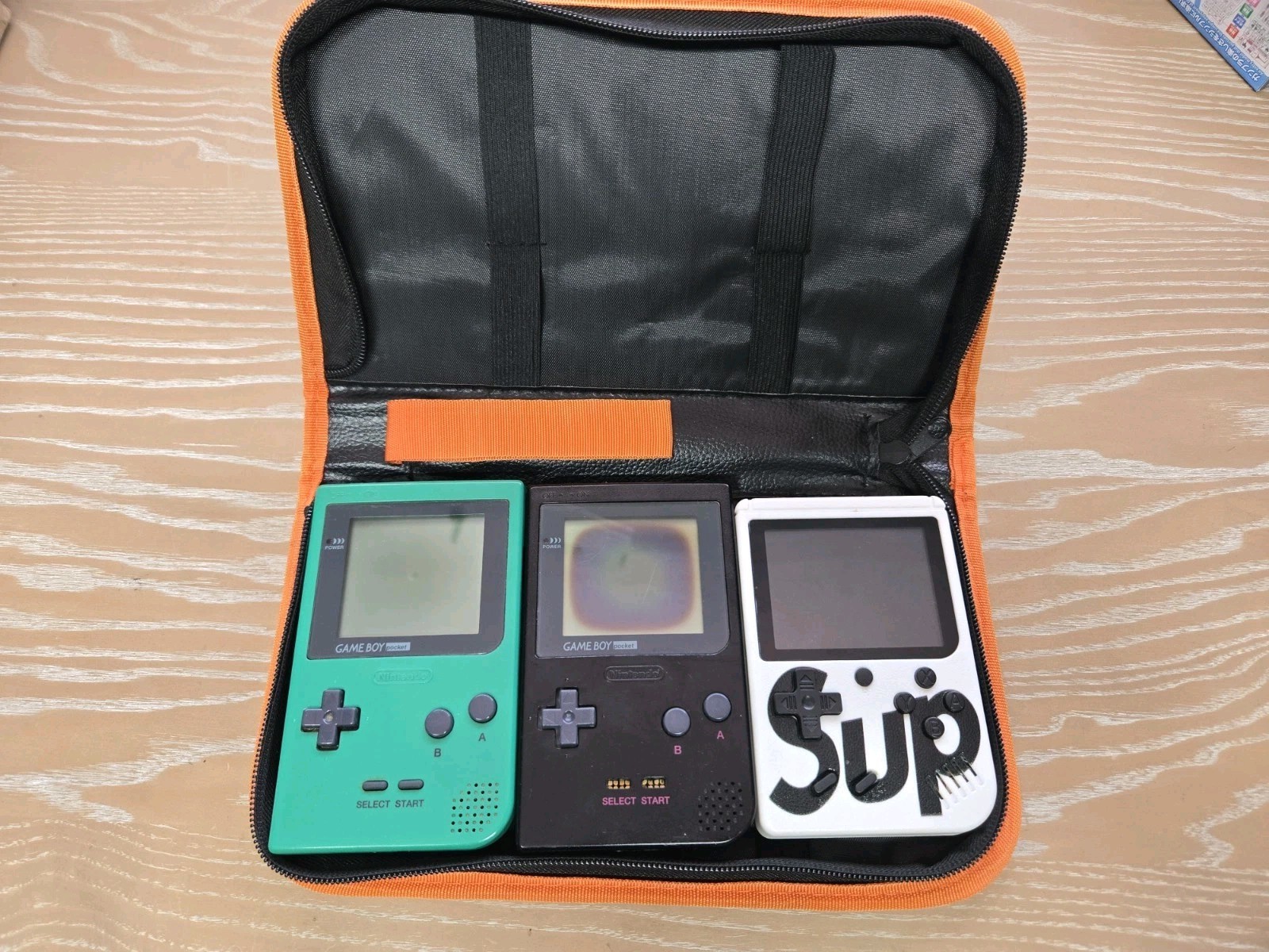 2 Nintendo Game Boy Pocket MGB-001 Green and Black With Light -Read Description