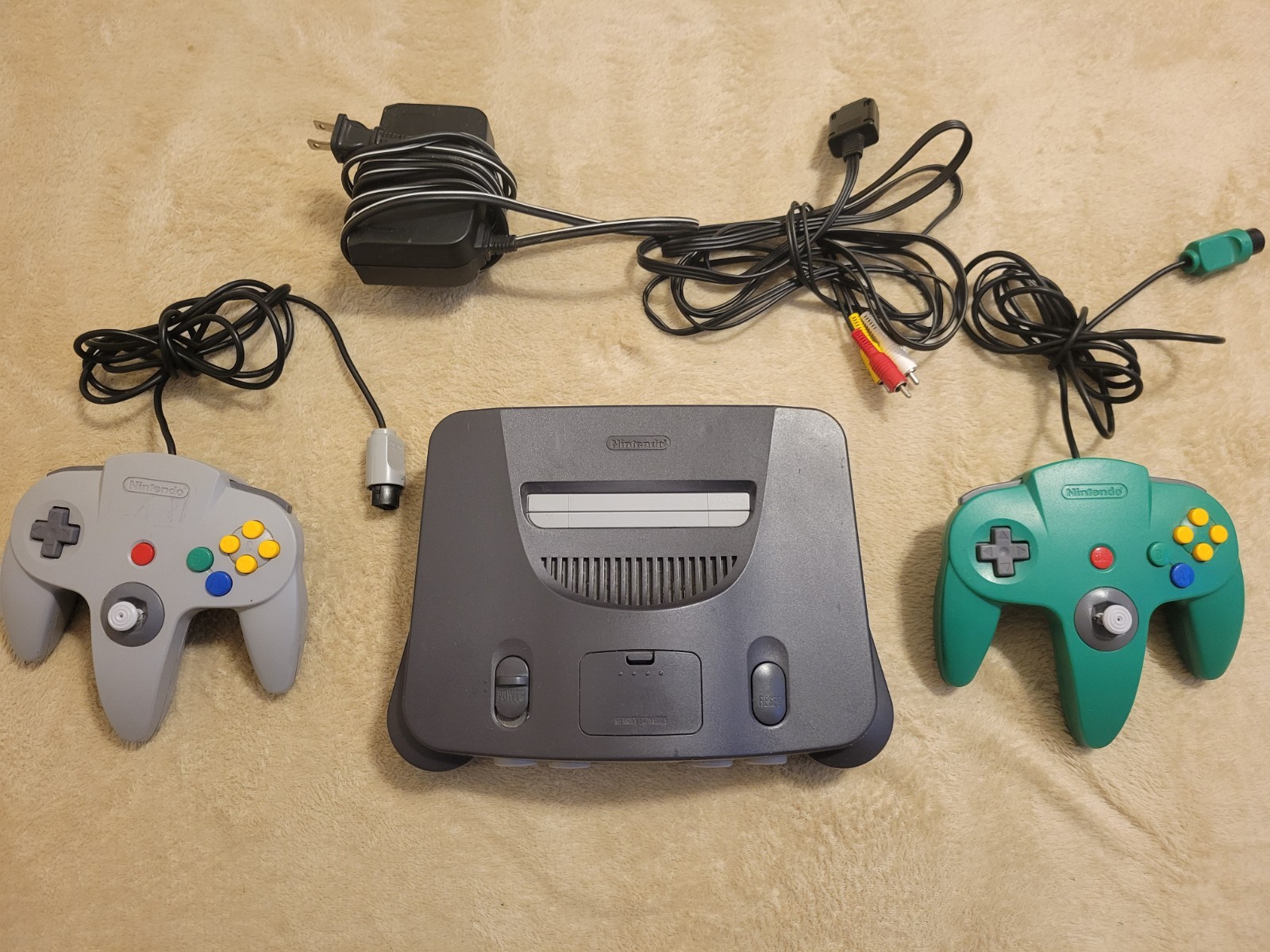 NINTENDO N64 CONSOLE NUS-001 WITH 2 CONTROLLERS, CABLES- TESTED WORKS