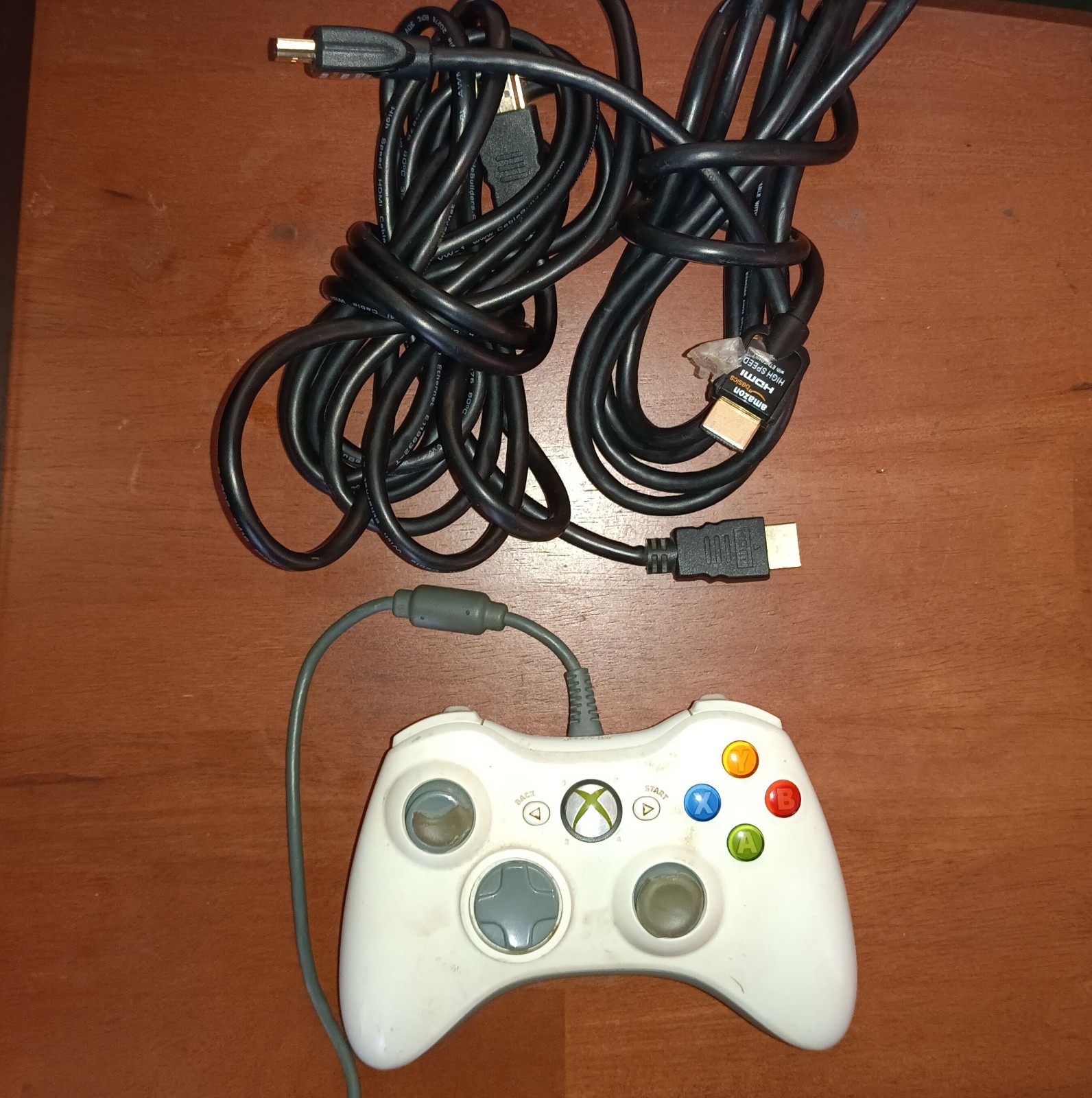 HyperSpin MAME Arcade Gaming Computer – 16TB Hard Drive/ 3 Controllers