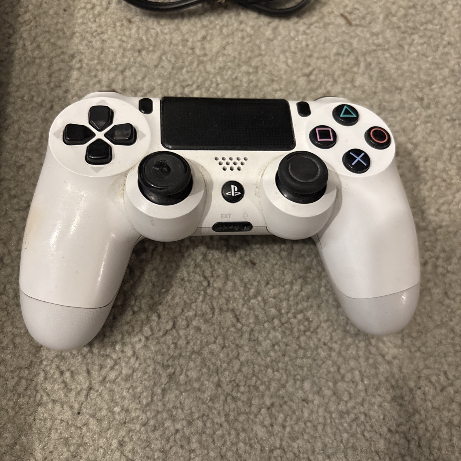 Sony PlayStation 4 Launch Edition Glacier White Console – Tested