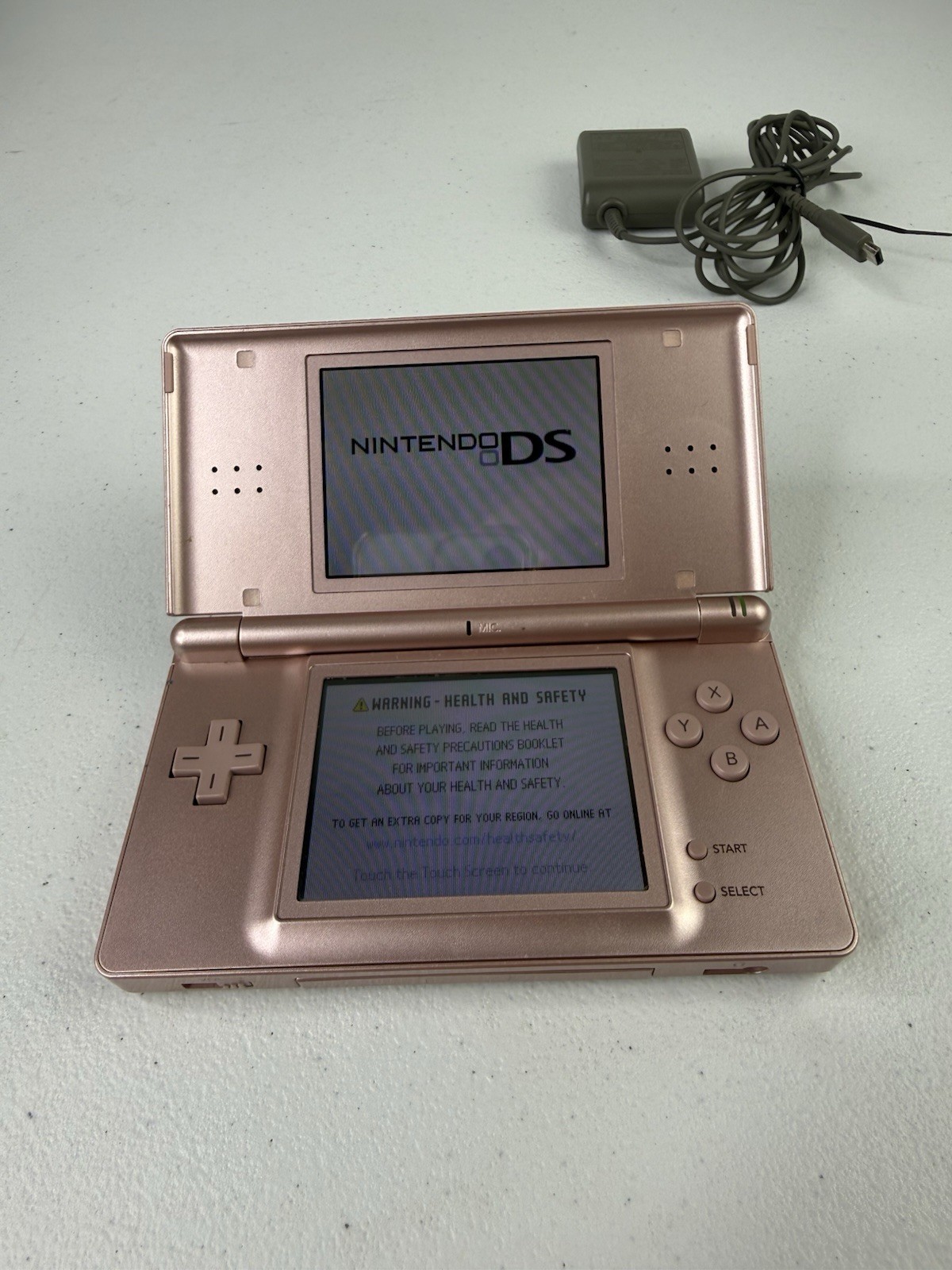 Nintendo DS Lite Metallic Rose Bundle – Games + Charger