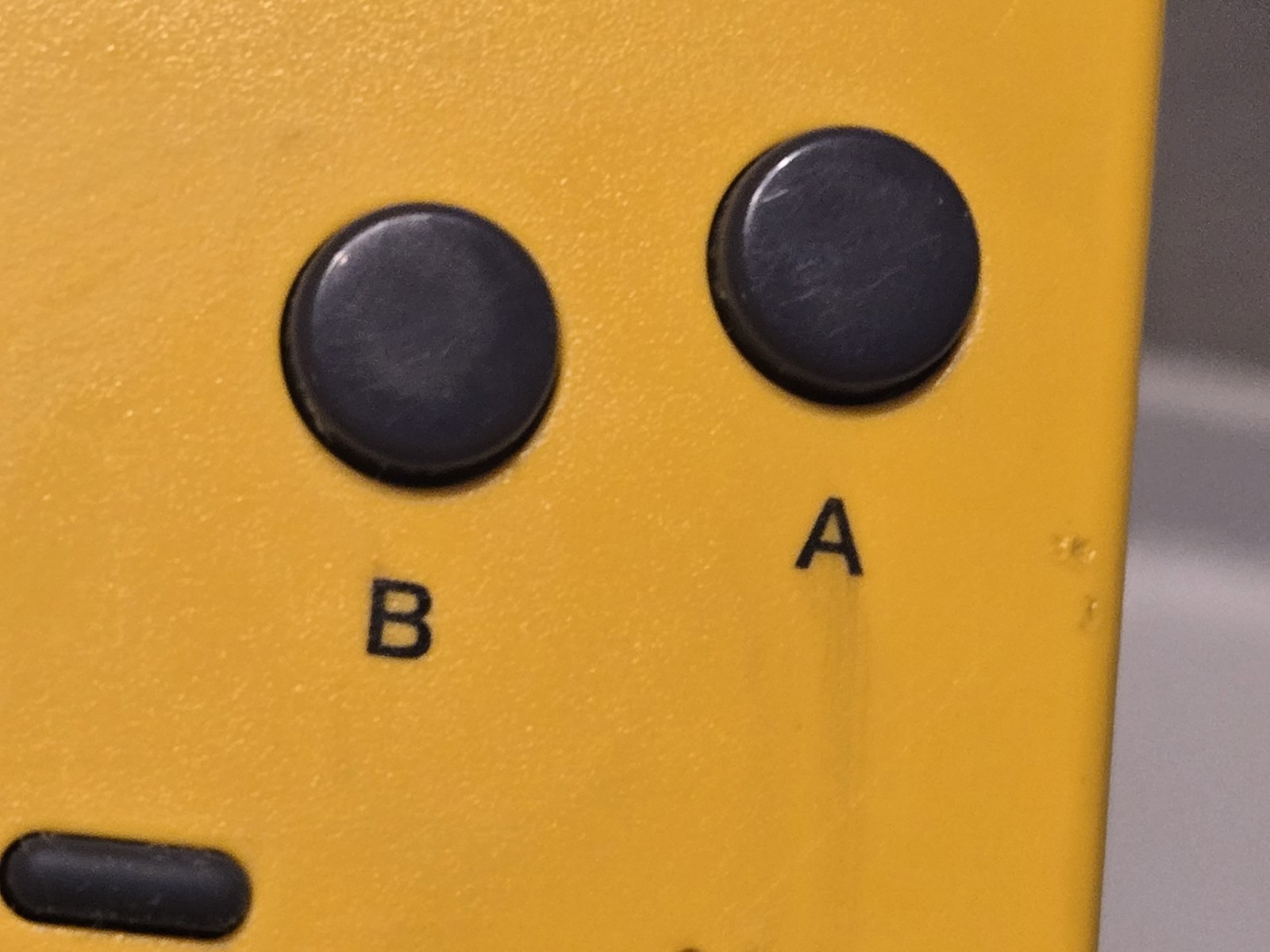Nintendo Game Boy Pocket Yellow MGB-001 Console Tested Working Screen Line