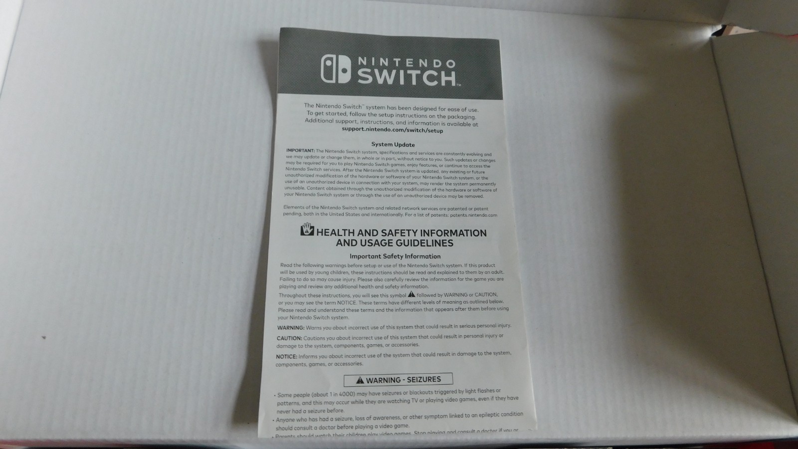 Nintendo Switch Console Neon Blue/Red-Used-Complete in Box