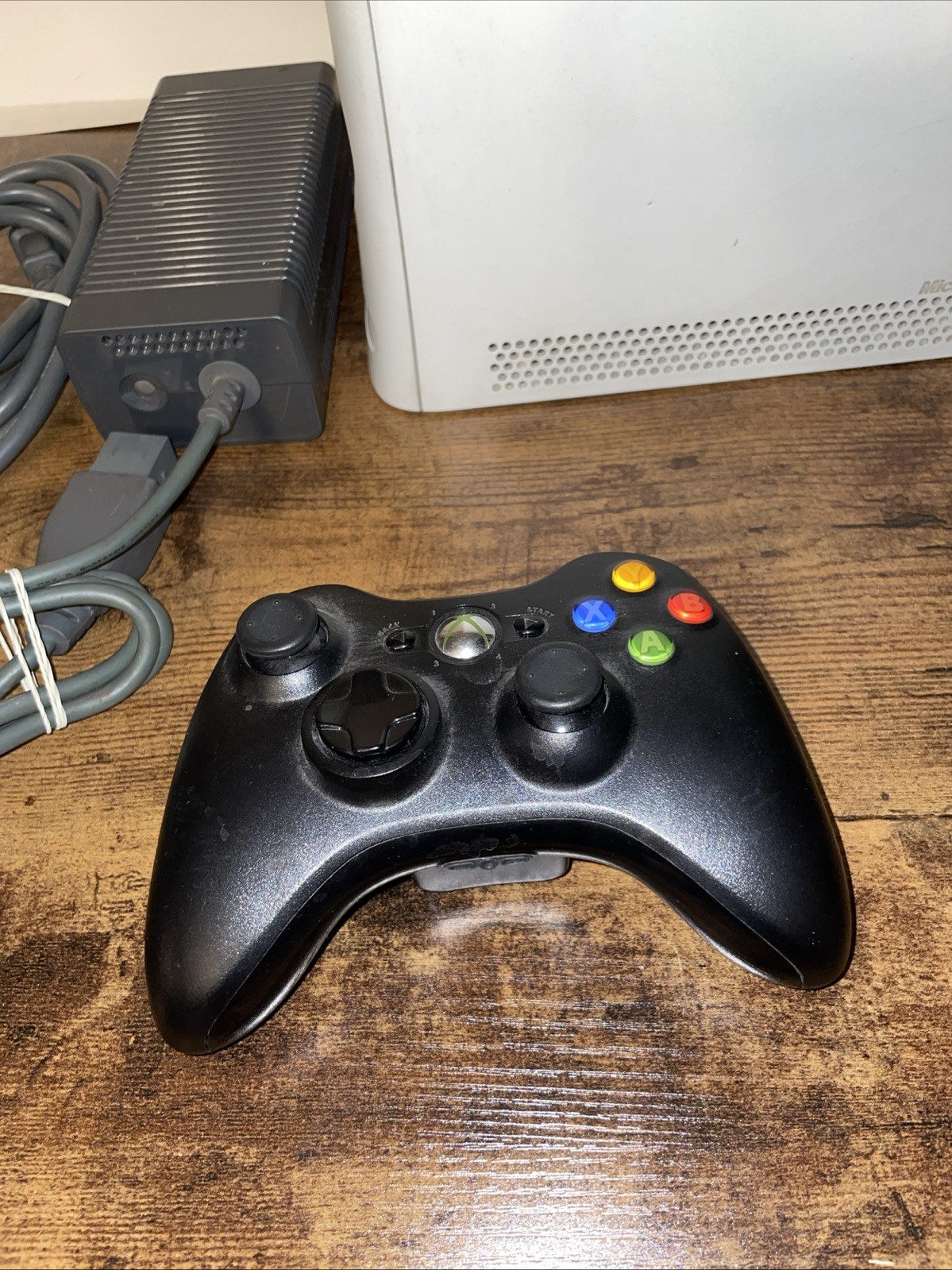 Microsoft Xbox 360 Console With OEM Controller Tested 320 Gb Hard Drive No Av