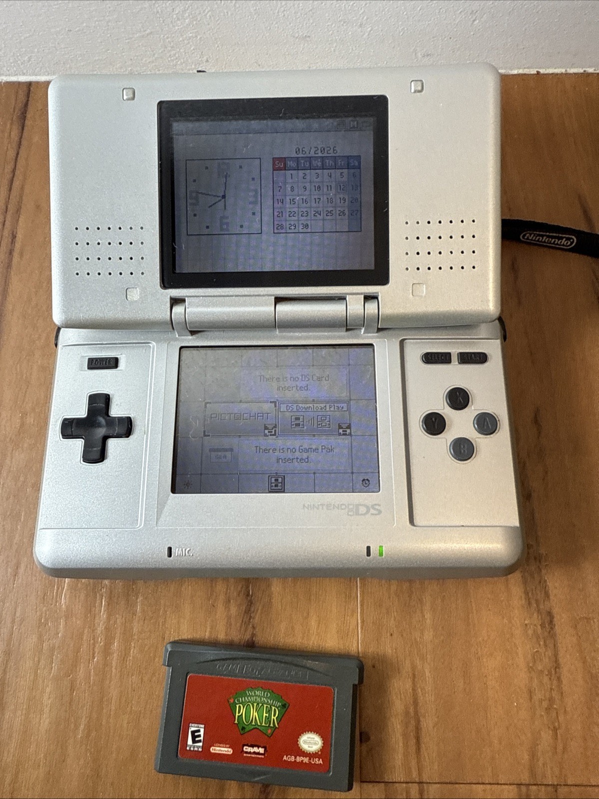 Nintendo DS Silver Handheld System – Great Condition! – TESTED Comes With Poker