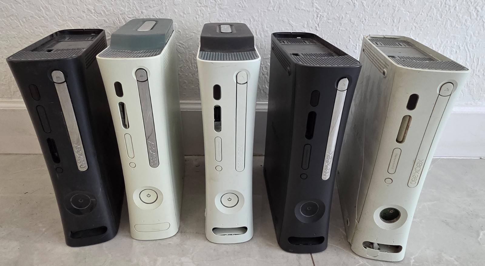 Lot Of 5 Broken Microsoft Xbox 360 Console Gaming System Only
