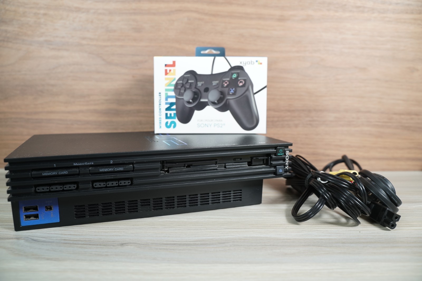 Sony PlayStation 2 Fat SCPH-39001 – w/ controler & cables TESTED