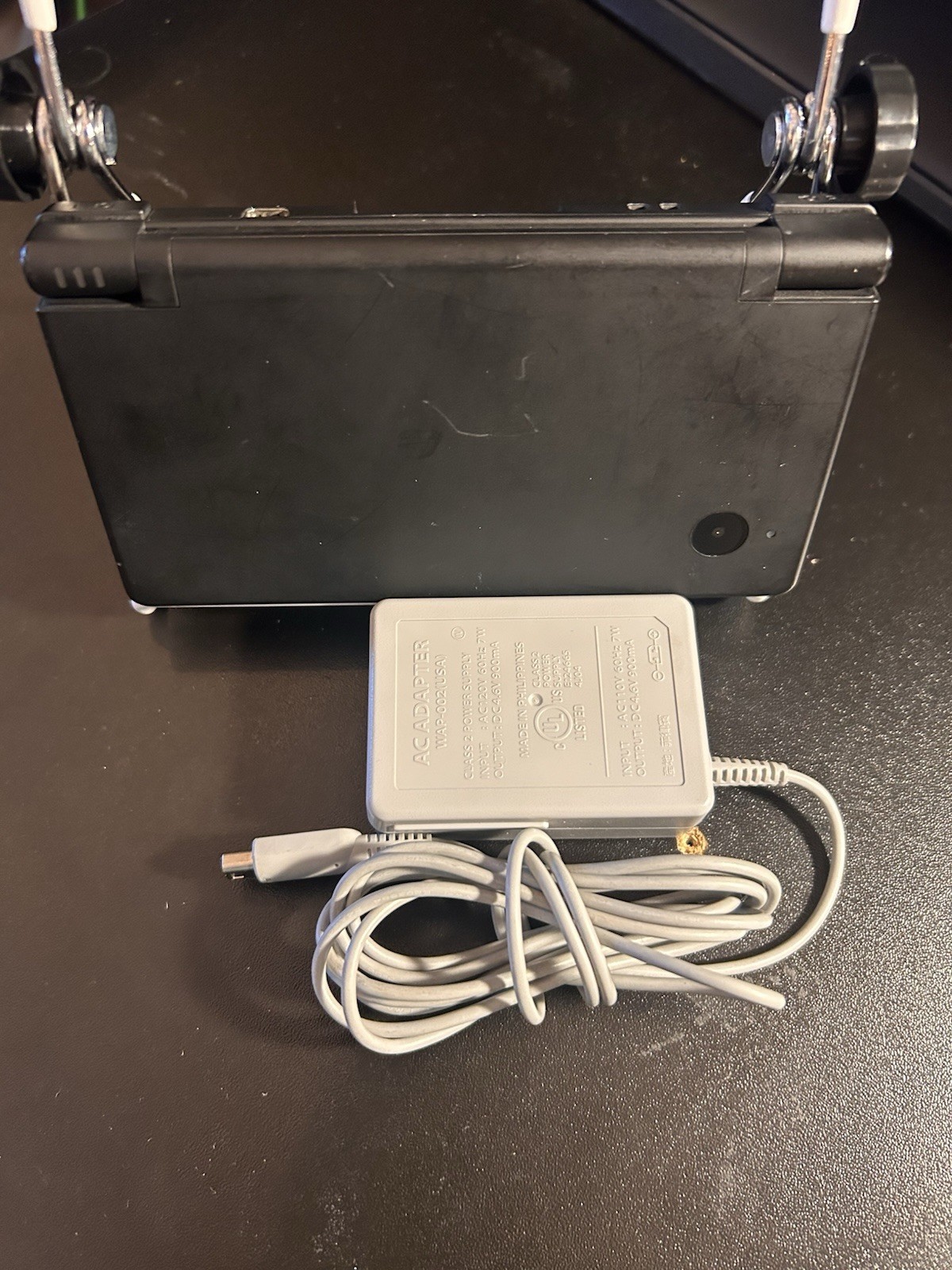 Nintendo DSi Handheld Console – Matte Black With Charger And Stylus