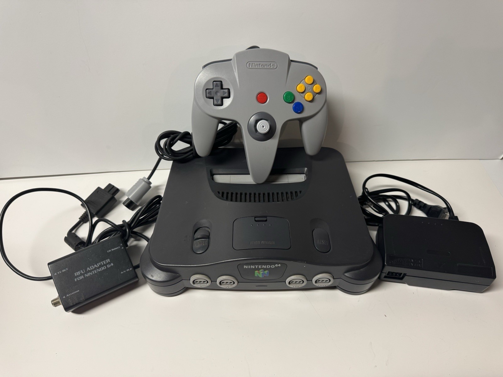Nintendo 64 N64 Console NUS-001 1 OEM Controllers W/ Cords Tested Working