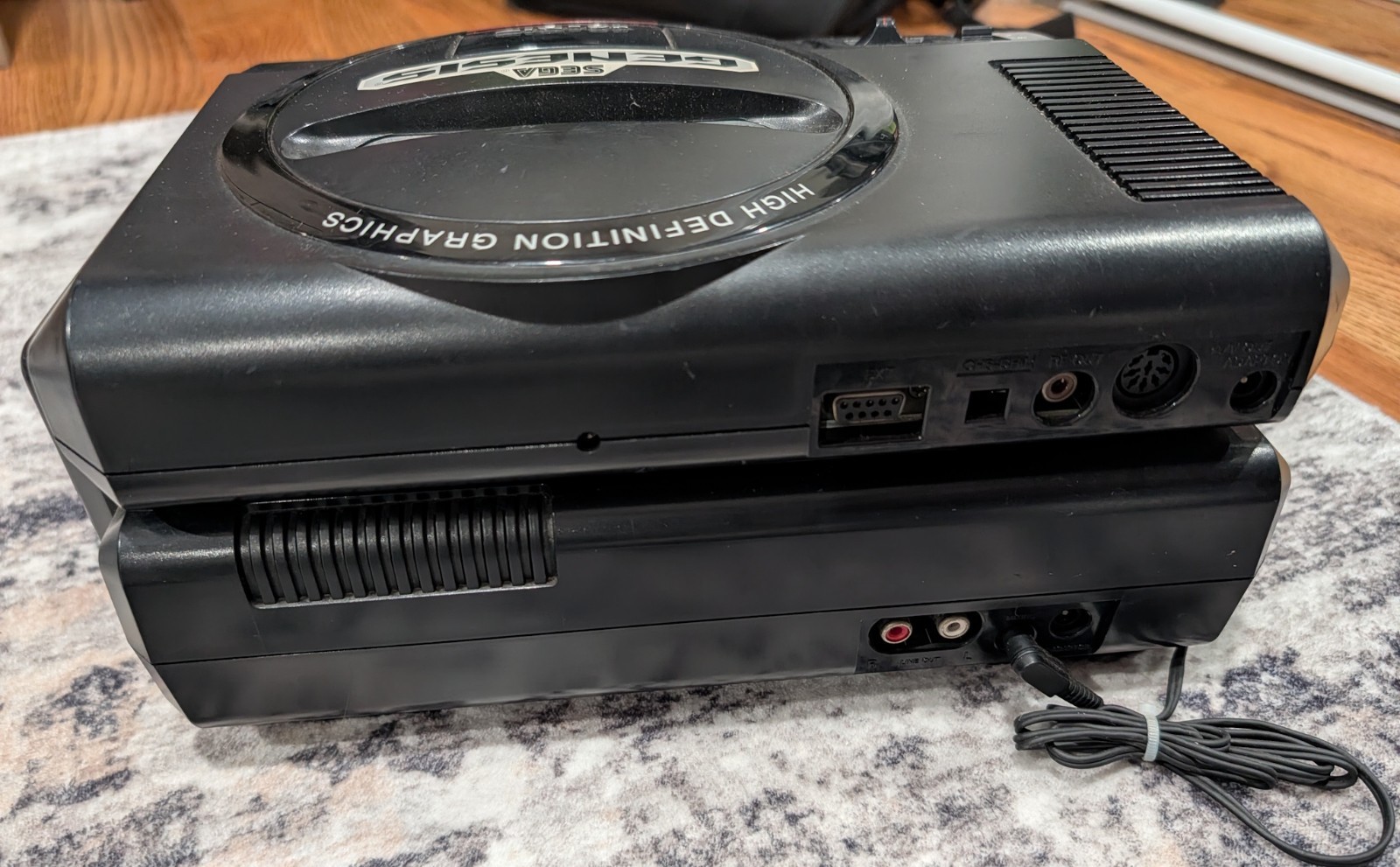 SEGA CD Model 1 +Genesis Working Tested +controllers +AV Cables