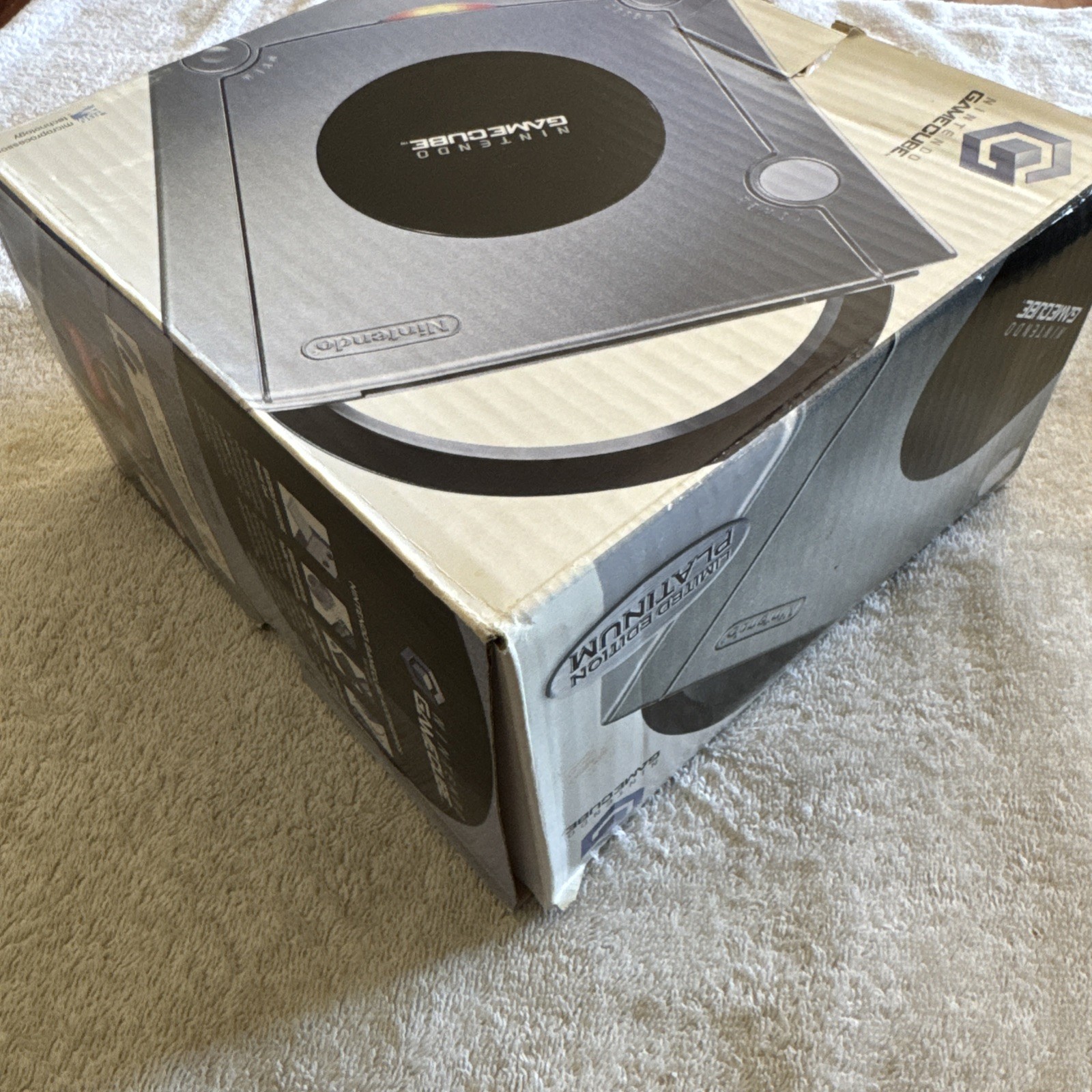 Platinum Nintendo GameCube Limited Edition DOL-101 Brand New Unplayed *NiB*