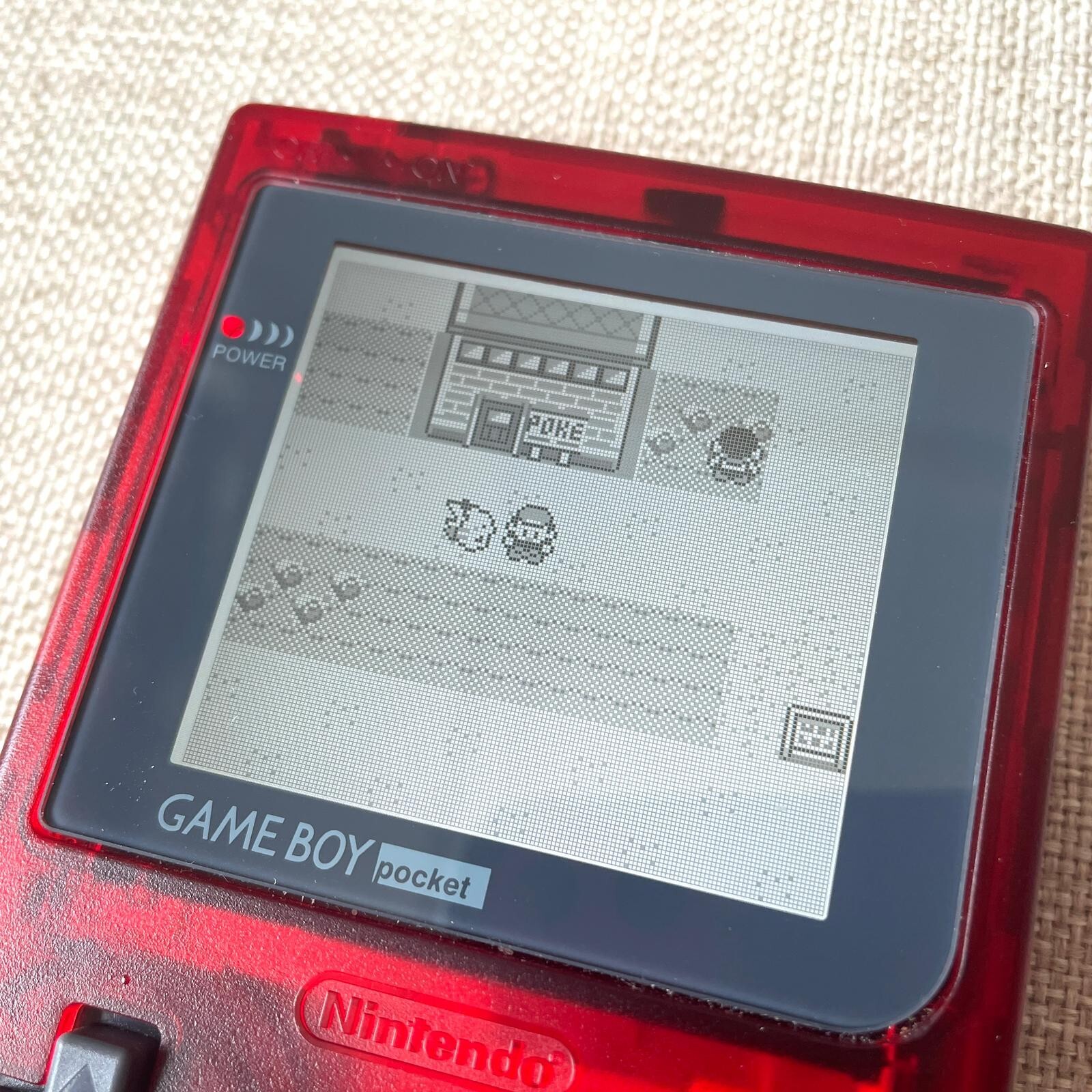 Nintendo Game Boy Pocket IPS screen red rosy 36 colour HD highlight