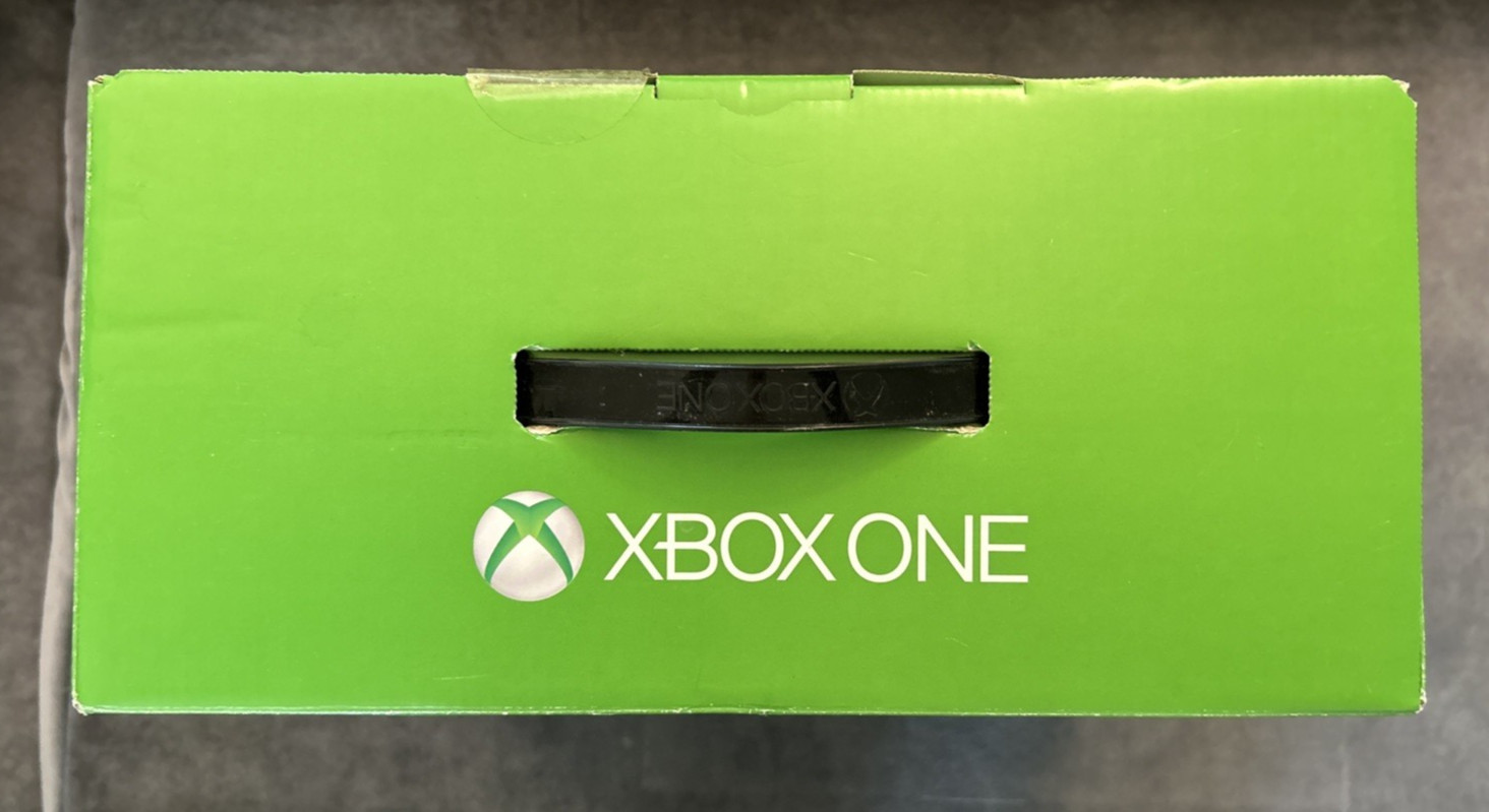 Microsoft Xbox One Model 1540 1TB Console Controllers Sniper Lego ORIGINAL OWNER