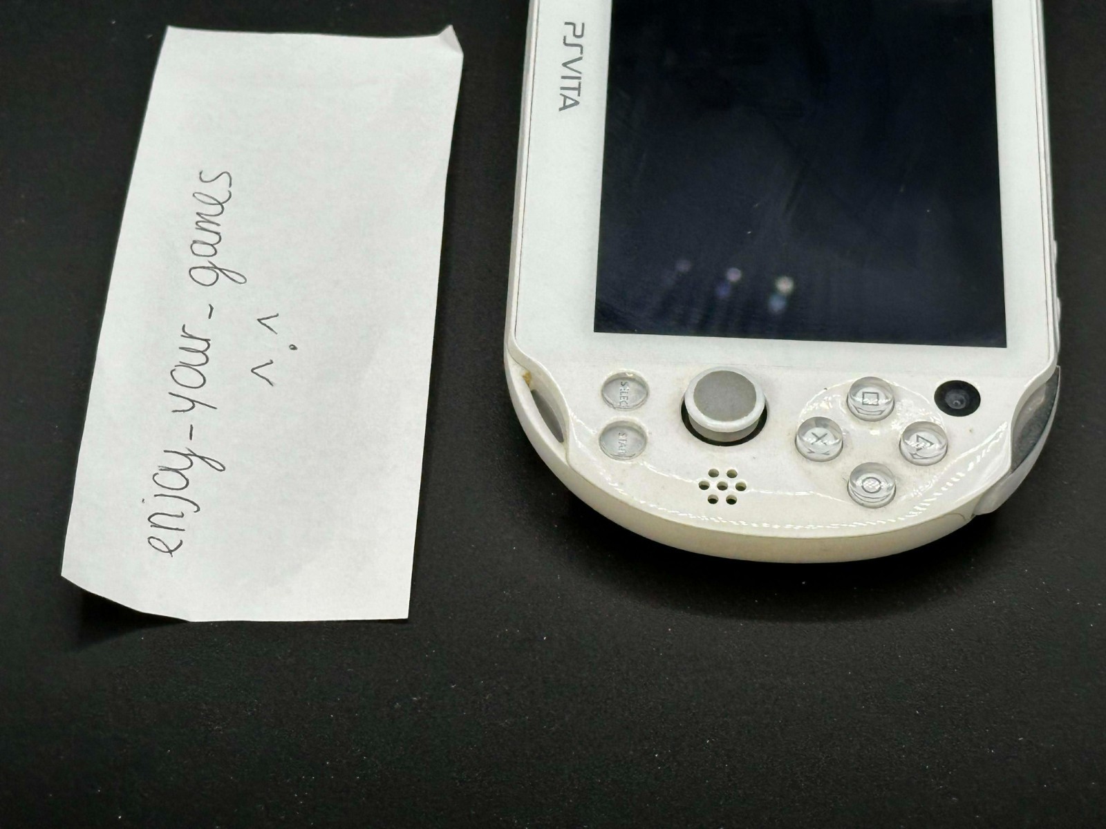 Sony PlayStation PS Vita PCH-2000 Slim White Model w Charger – SHIP IN 1-DAY