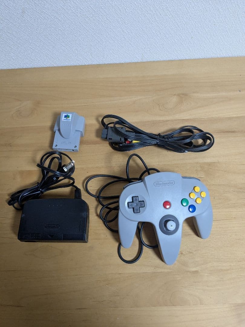 Junk NINTENDO 64 console and controller set Operation not confirmed