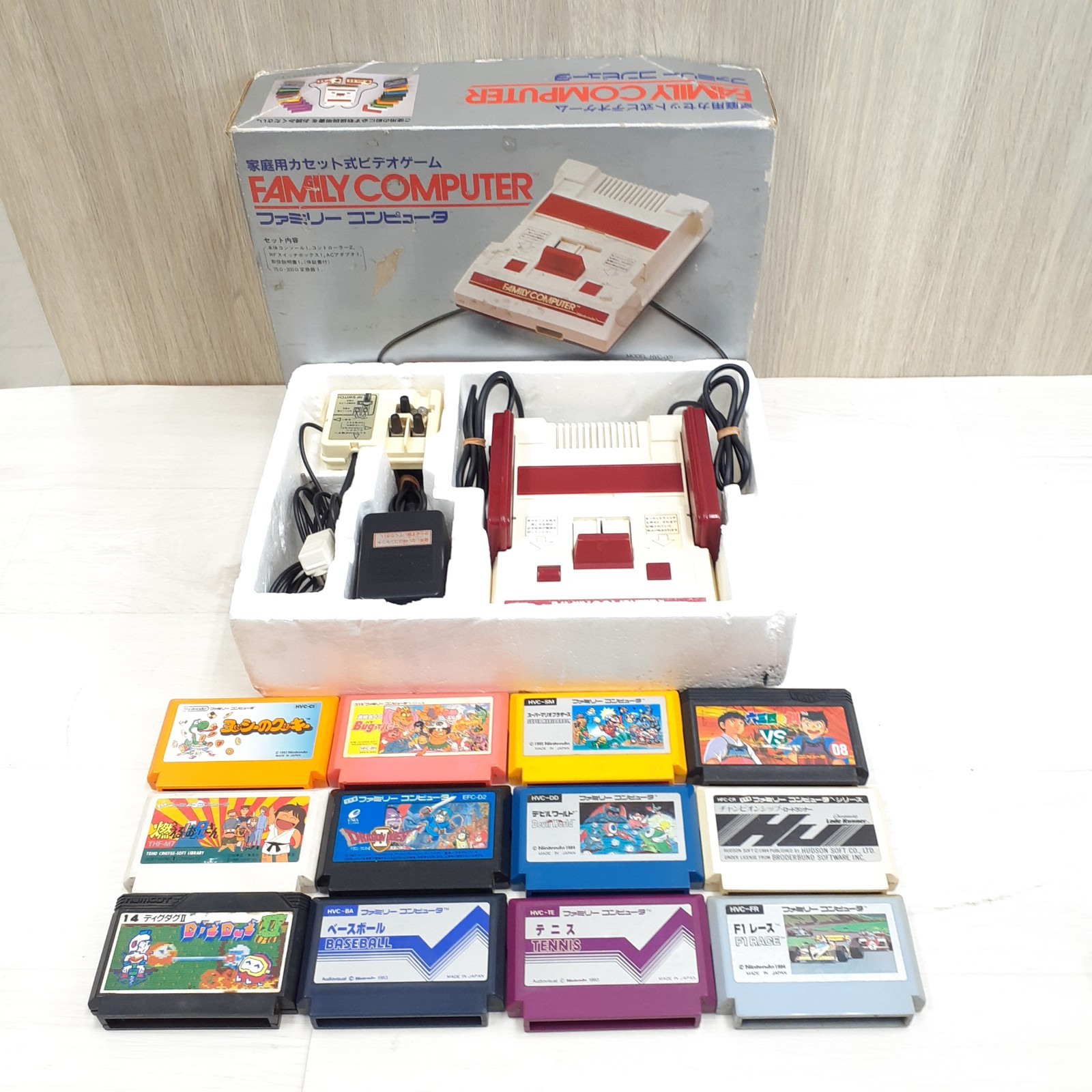 Nintendo Original Famicom Console NES Japan in box CIB with 12 Games HVC-001