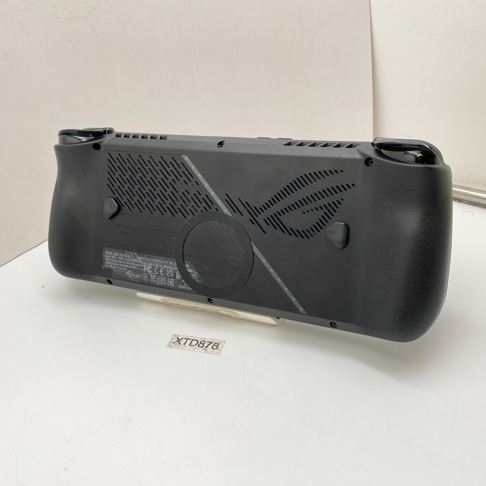 ASUS ROG Ally X – 1TB SSD – AMD Ryzen Z1 Extreme – Gaming Handheld – Good Cond.