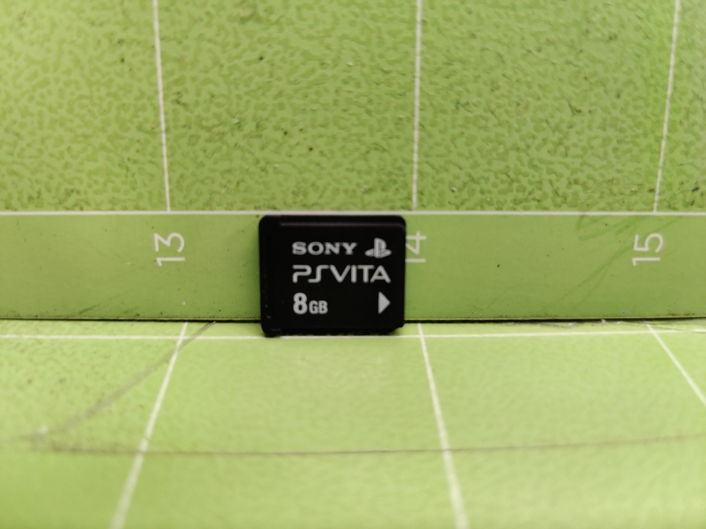 SONY PS Vita PCH-2001 Slim Black Wi-Fi- LCD -FW:3.65 -TESTED – WORKING –