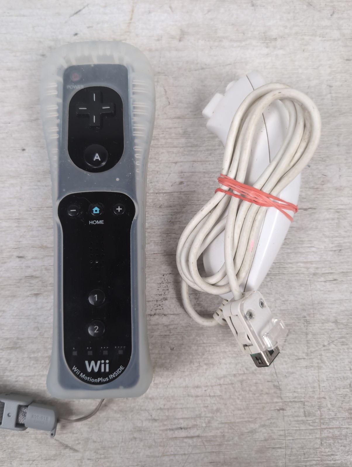 Nintendo Wii Video Game Console RVL-001 White Bundle – 10 Games & Accessories