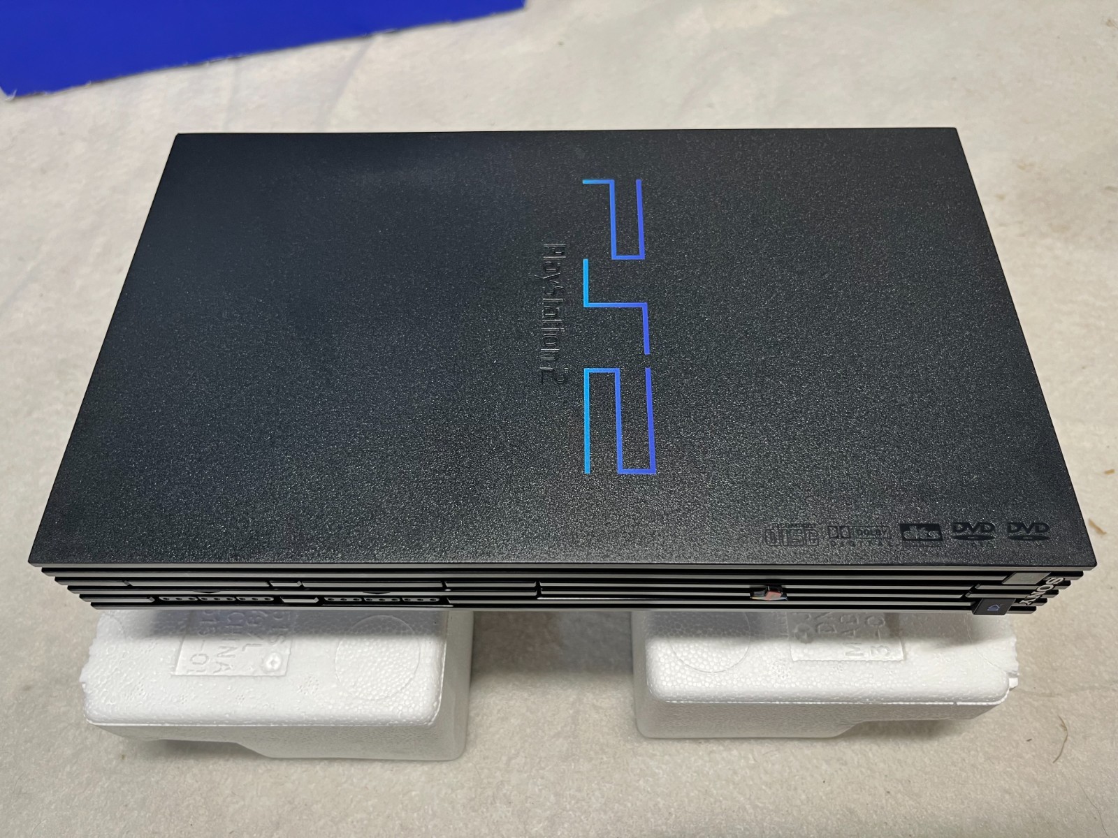 Barely Used Sony Playstation 2 PS2 Console System 39001 Complete in Original BOX