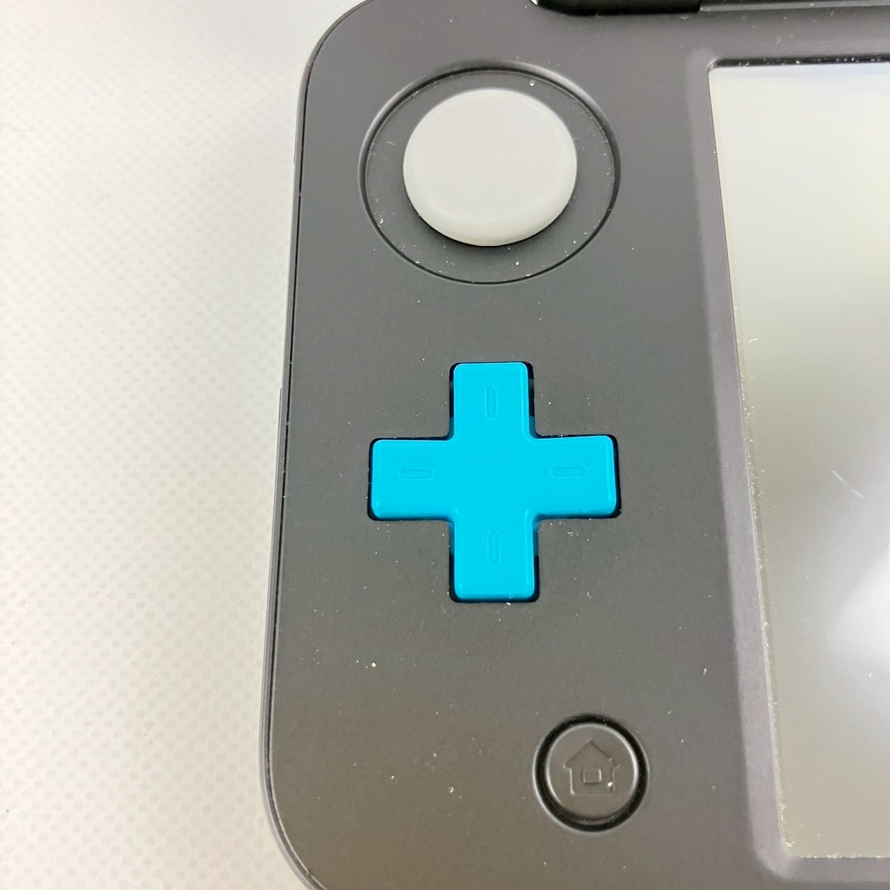 Nintendo new 2DS XL LL Turquoise x Black Console Boxed A Rank Japanese Only 194