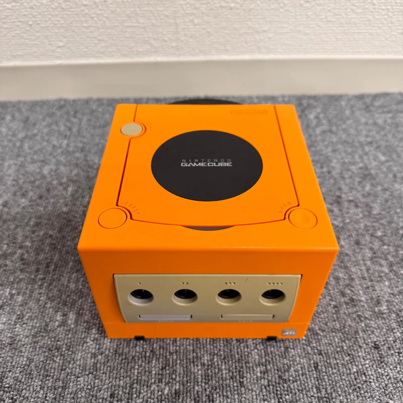 Nintendo GameCube Spice Orange Console 2 Controllers Biohazard 0 5.9×5.9×4.3in