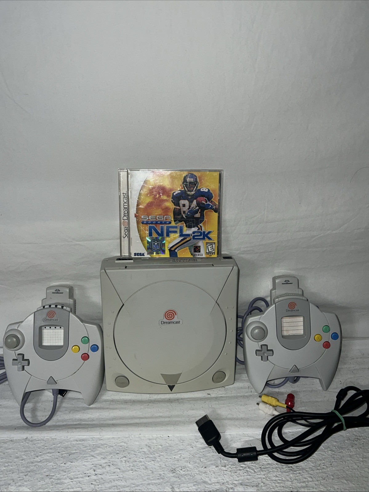 SEGA Dreamcast Console + 2 Controllers & Game! HKT-3020 VGC Tested & Working